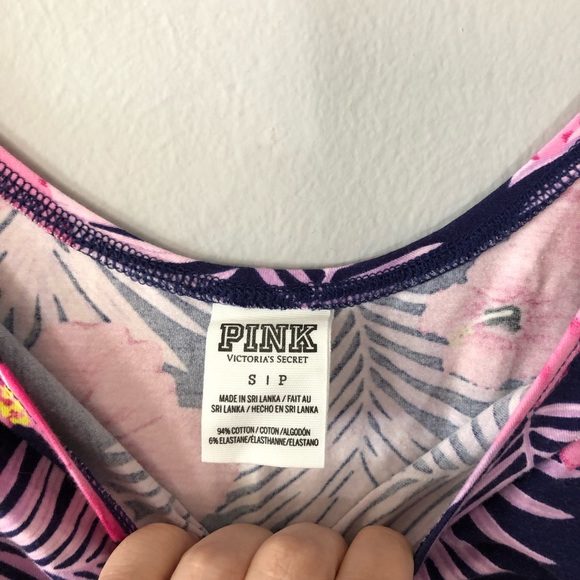 PINK crop top with scoop neck size small - Picture 5 of 5